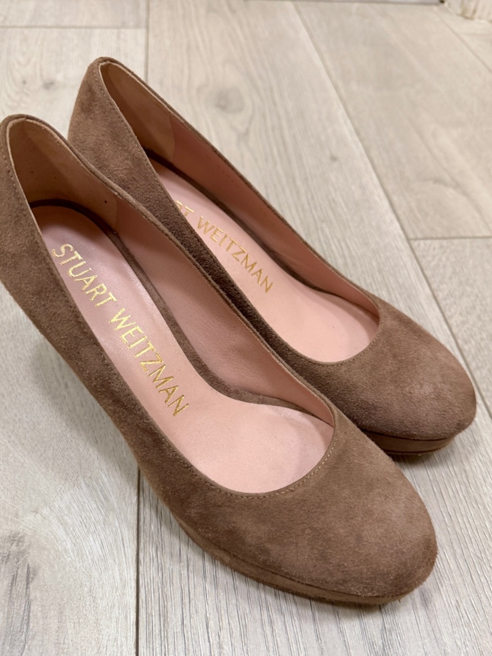 Stuart Weitzman Taupe Suede Platform Pumps Heels Size 6.5 Made in Spain